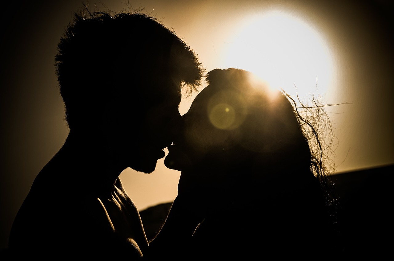 Just The Tips: 3 Steps To A Successful Hookup