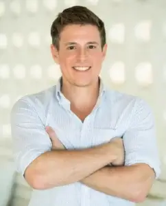 Official author photo for Colin Hodge, bestselling author of Outrageous Startup Growth and leading speaker/consultant for companies looking to infuse organic, innovative growth into their companies or organizations.